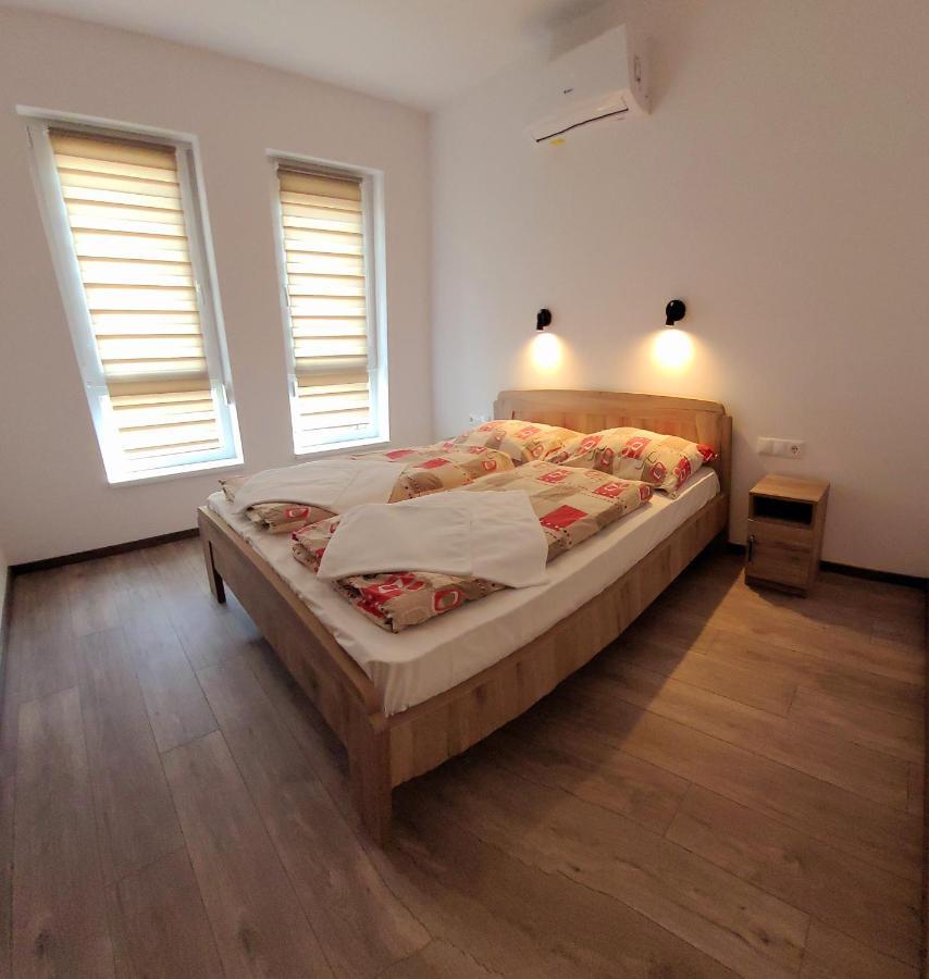 발라톤페니베스 Zea Apartmanhaz 아파트 외부 사진